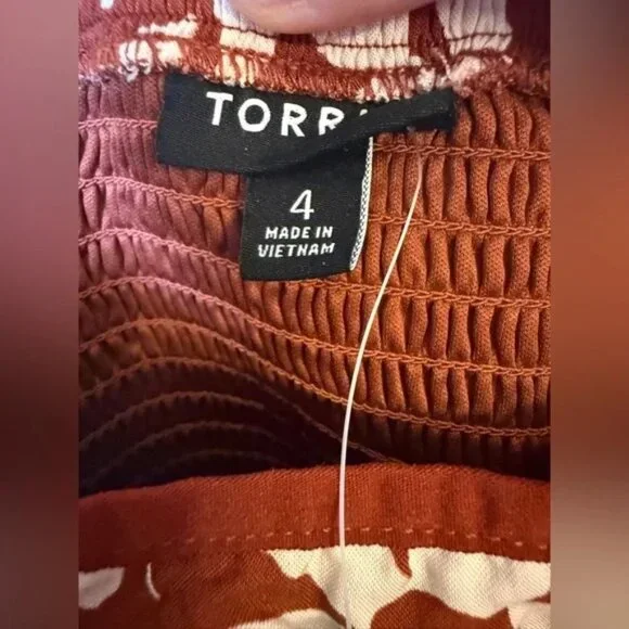 NWT TORRID FLORAL CORSET CROP TOP - SIZE 4 - Picture 3 of 12